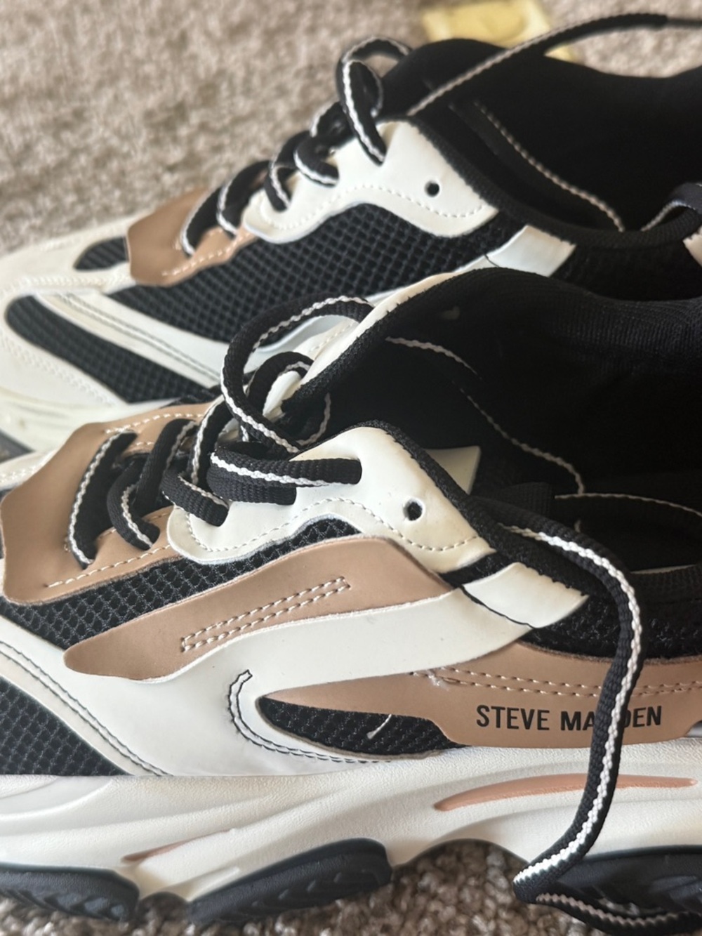 Steve Madden women’s Black, White & Tan Chunky Sneaker